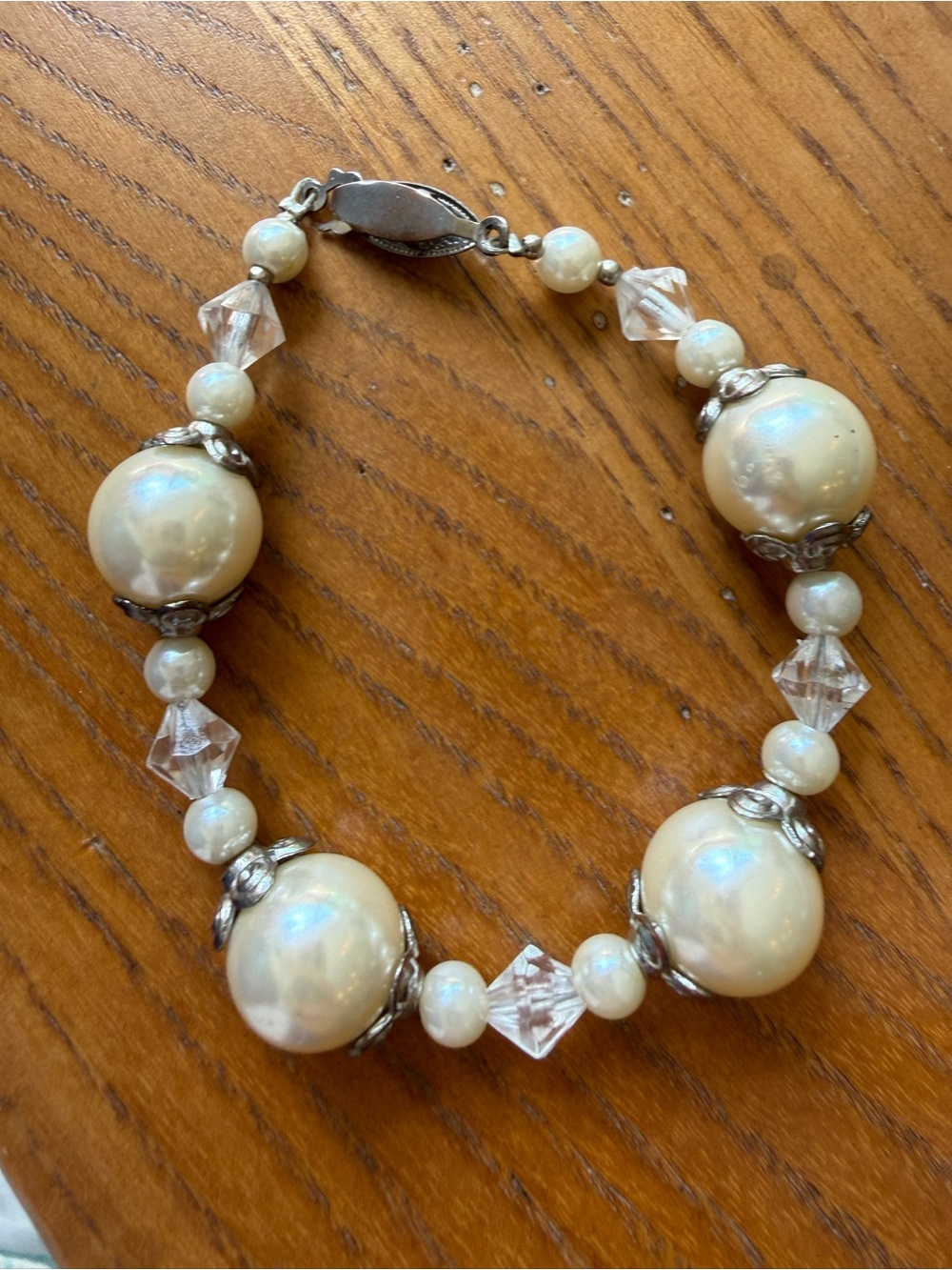 Classic Ivory Pearl Bead Bracelet - Women Jewelry